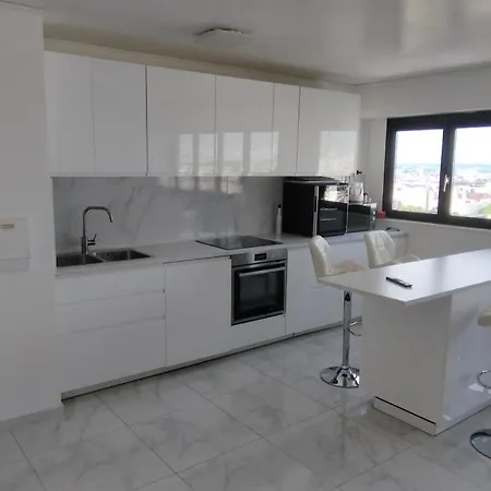 Apartamento Appartemment Vue Exceptionnelle Panoramique Courbevoie